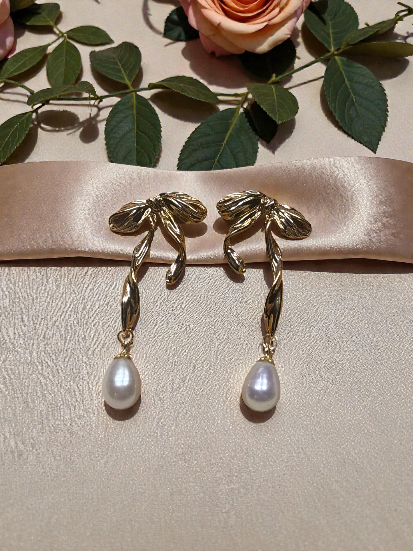 Ribbon Pearl Earrings