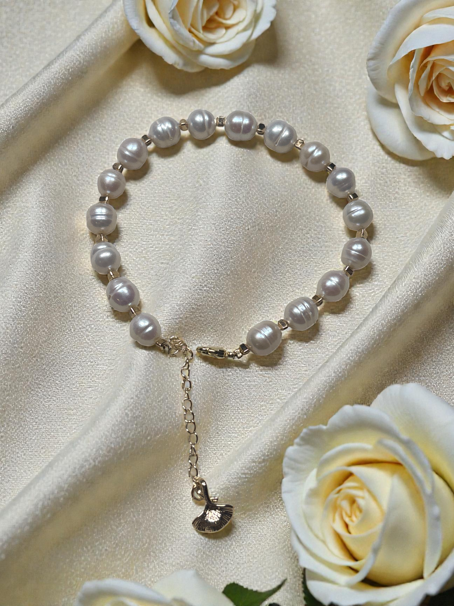 Twist Pearl Bracelet